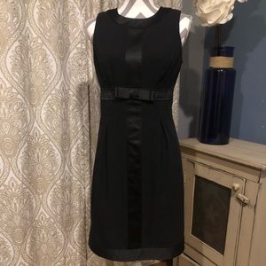 Darling little black dress w/ satin bow in front